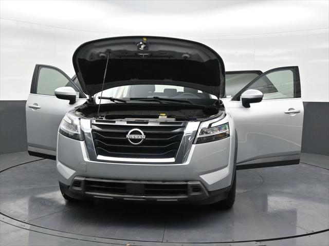 2022 Nissan Pathfinder S 2WD