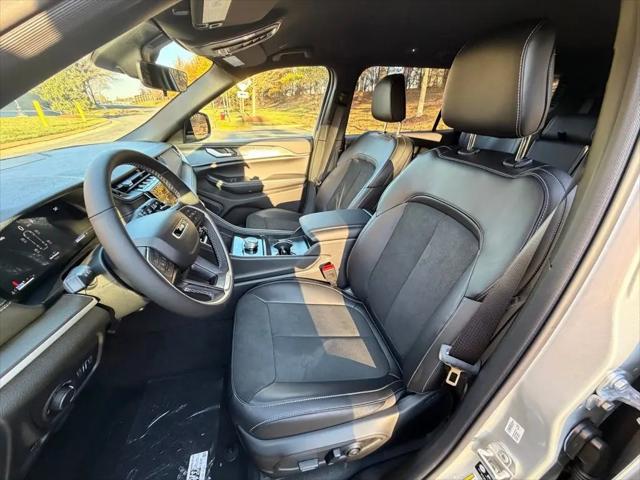 2025 Jeep Grand Cherokee L Altitude 4x4