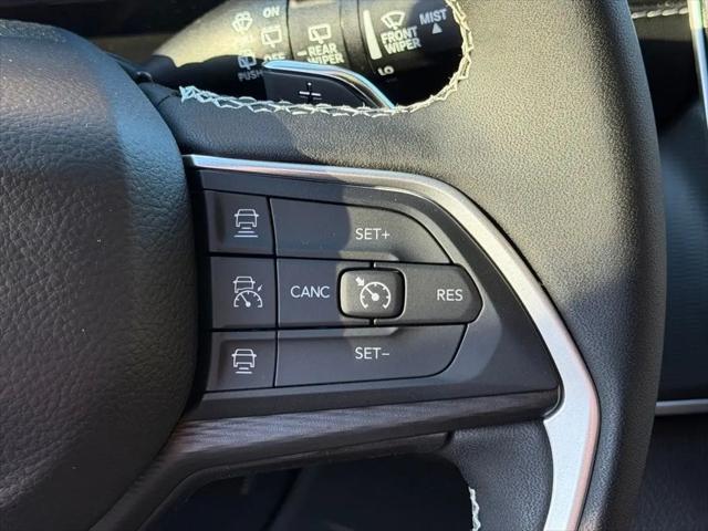 2025 Jeep Grand Cherokee L Altitude 4x4