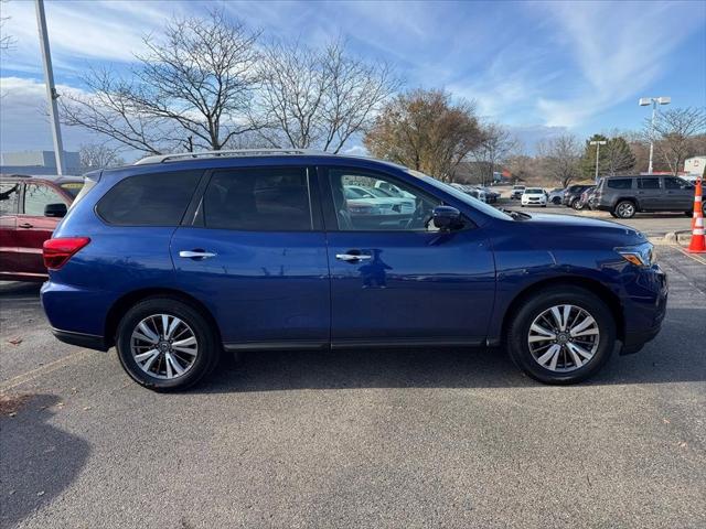 2020 Nissan Pathfinder SL 2WD