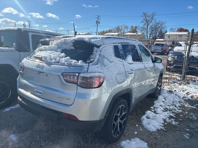 2024 Jeep Compass Limited 4x4 2024 Jeep Compass Limited 4x4