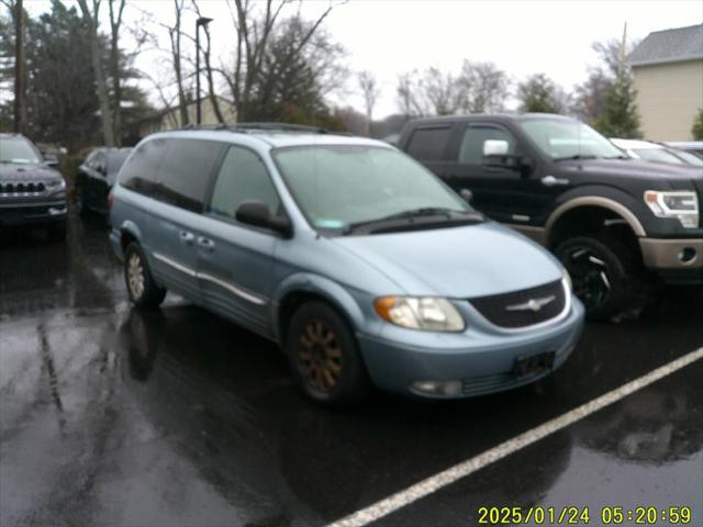 2003 Chrysler Town and Country LXi