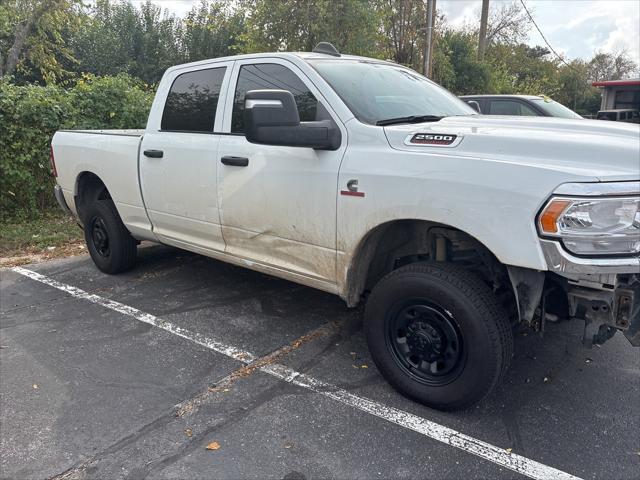 2024 RAM 2500 Tradesman Crew Cab 4x4 64 Box