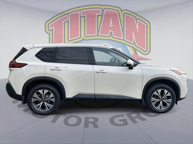 2021 Nissan Rogue SV Intelligent AWD [1]