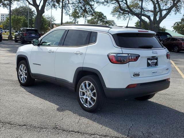 2023 Jeep Compass Latitude Lux FWD