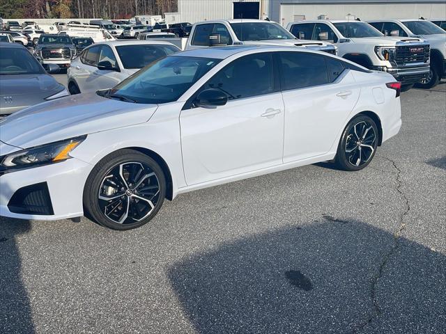 2024 Nissan Altima SR FWD