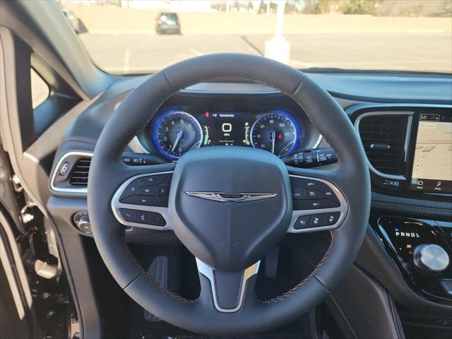 2026 Chrysler Pacifica Pinnacle AWD