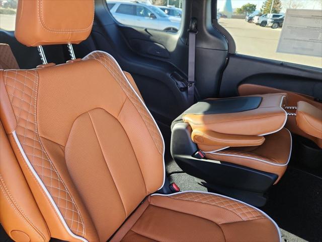 2026 Chrysler Pacifica Pinnacle AWD