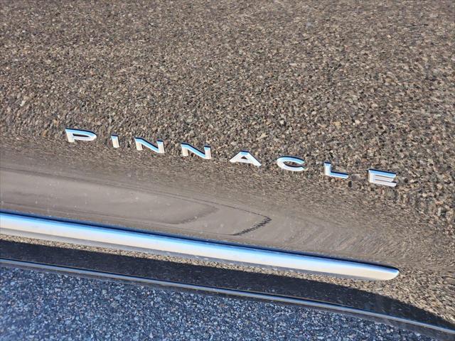 2026 Chrysler Pacifica Pinnacle AWD