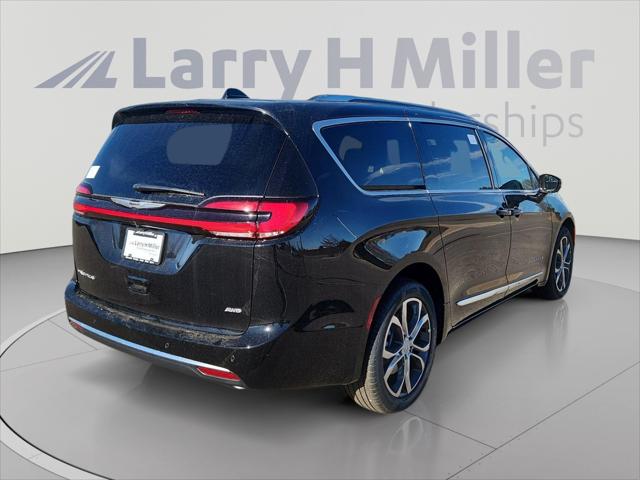 2026 Chrysler Pacifica Pinnacle AWD