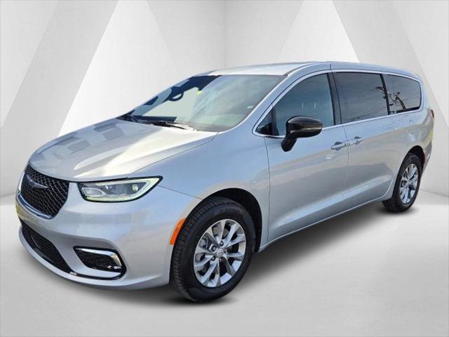 2026 Chrysler Pacifica Select AWD