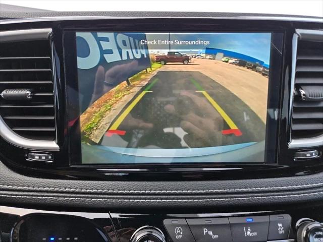 2026 Chrysler Pacifica Select AWD