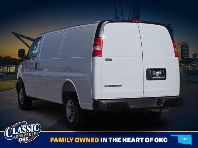 2025 Chevrolet Express Cargo Van RWD 2500 Regular Wheelbase WT