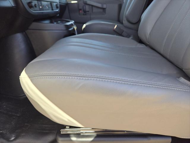 2025 Chevrolet Express Cargo Van RWD 2500 Regular Wheelbase WT