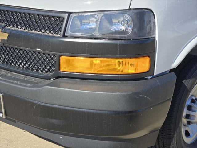 2025 Chevrolet Express Cargo Van RWD 2500 Regular Wheelbase WT