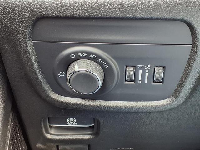2025 Jeep Grand Cherokee L Laredo X 4x4