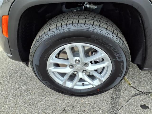 2025 Jeep Grand Cherokee L Laredo X 4x4