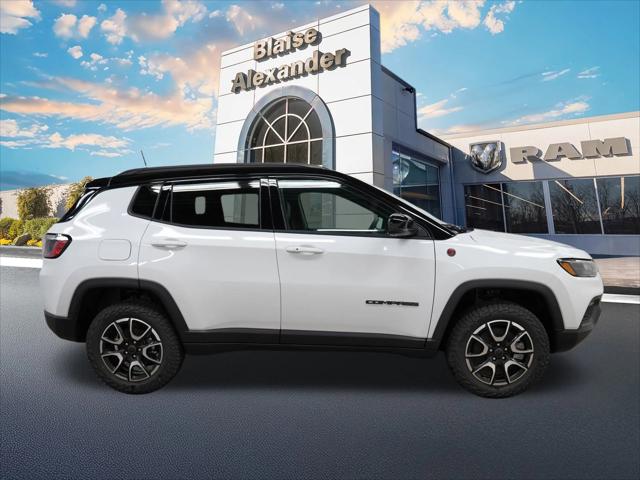 2026 Jeep Compass COMPASS TRAILHAWK 4X4