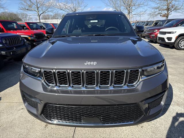 2025 Jeep Grand Cherokee GRAND CHEROKEE LAREDO 4X2