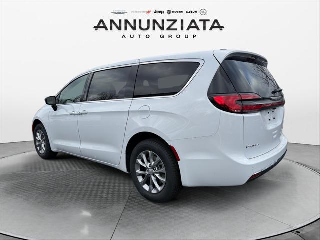2026 Chrysler Pacifica Select AWD
