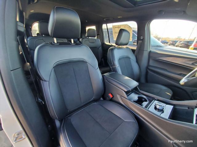 2025 Jeep Grand Cherokee GRAND CHEROKEE L ALTITUDE X 4X4 2025 Jeep Grand Cherokee GRAND CHEROKEE L ALTITUDE X 4X4