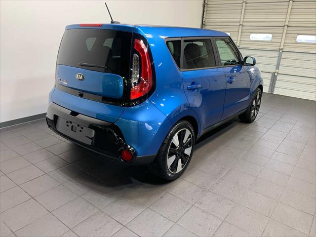 2016 Kia Soul + 2016 Kia Soul +