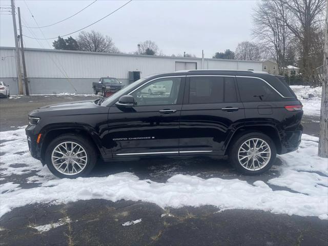 2022 Jeep Grand Cherokee Summit 4x4 2022 Jeep Grand Cherokee Summit 4x4