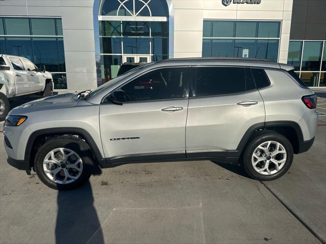 2025 Jeep Compass Latitude 4x4 2025 Jeep Compass Latitude 4x4