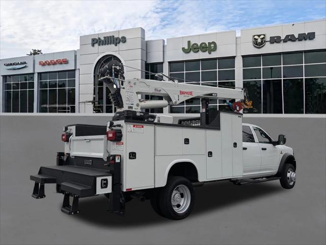 2026 RAM Ram 5500 Chassis Cab RAM 5500 TRADESMAN CHASSIS CREW CAB 4X4 84 CA