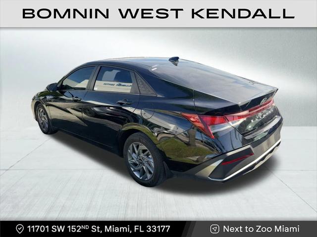 2024 Hyundai Elantra SEL 2024 Hyundai Elantra SEL