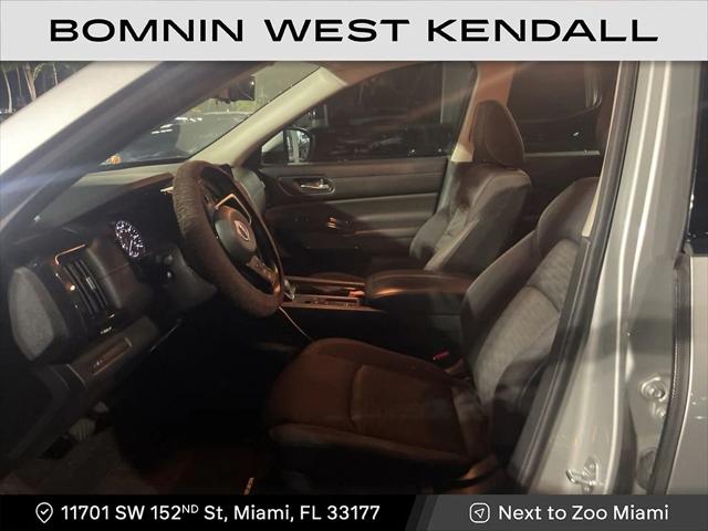 2022 Nissan Pathfinder S 2WD