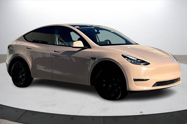 2022 Tesla Model Y Long Range Dual Motor All-Wheel Drive 2022 Tesla Model Y Long Range Dual Motor All-Wheel Drive