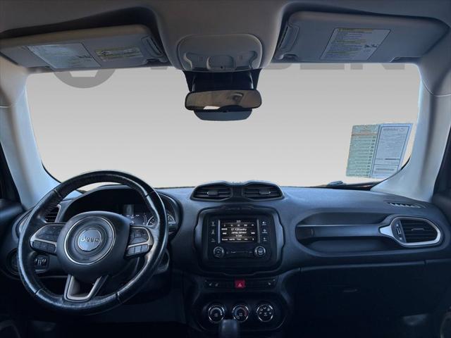 2017 Jeep Renegade Latitude 4x4 2017 Jeep Renegade Latitude 4x4