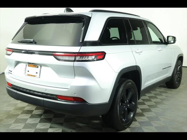 2023 Jeep Grand Cherokee Altitude 4x4 2023 Jeep Grand Cherokee Altitude 4x4