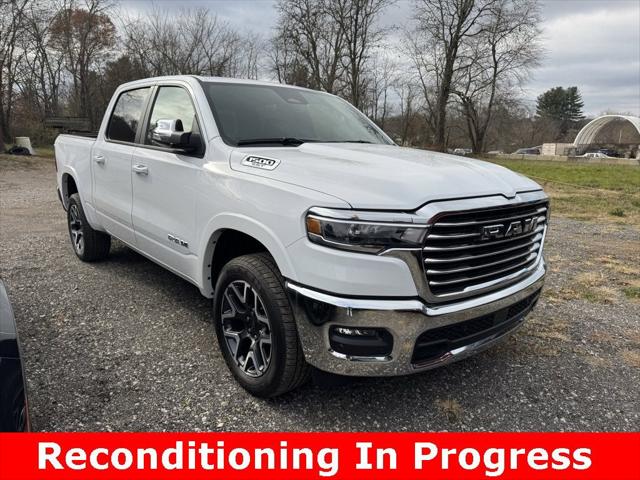 2025 RAM 1500 Laramie Crew Cab 4x4 57 Box