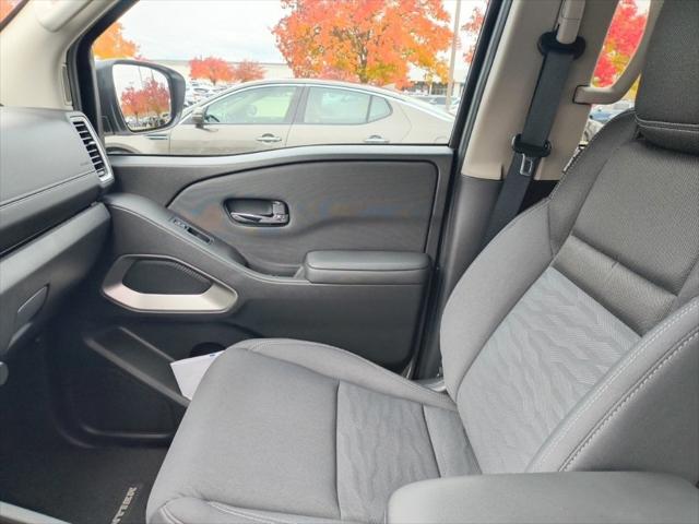 2024 Nissan Frontier Crew Cab SV 4x4 2024 Nissan Frontier Crew Cab SV 4x4