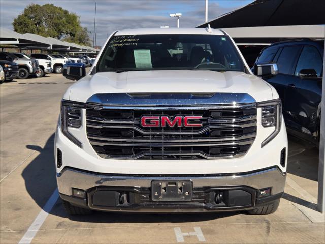 2022 GMC Sierra 1500 2WD Crew Cab Short Box SLT 2022 GMC Sierra 1500 2WD Crew Cab Short Box SLT