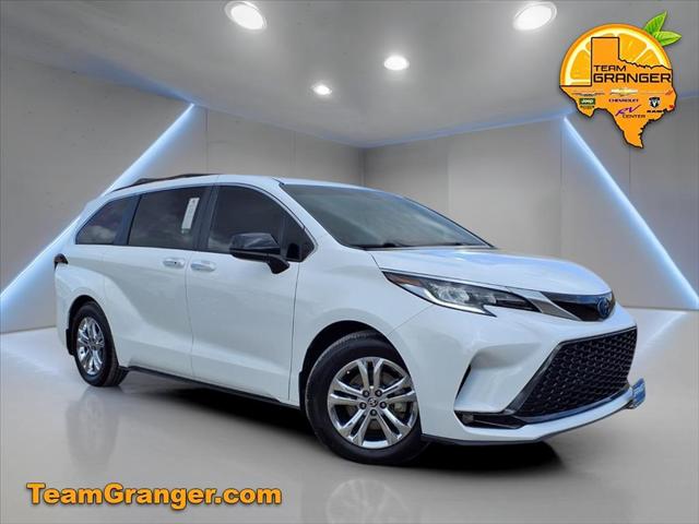 2023 Toyota Sienna XSE 2023 Toyota Sienna XSE