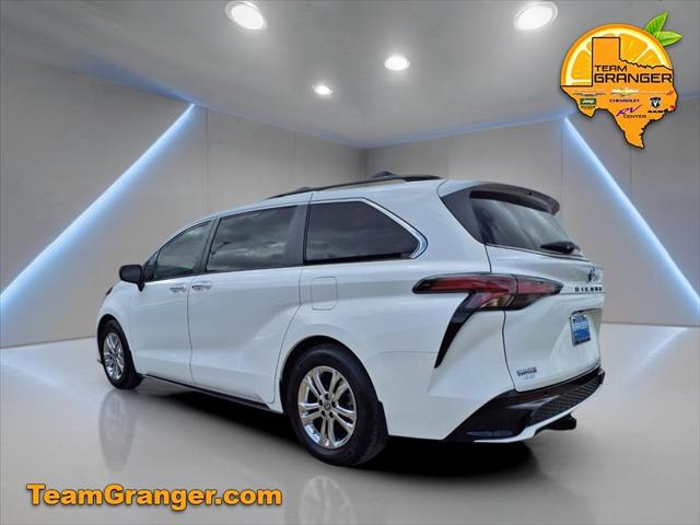 2023 Toyota Sienna XSE 2023 Toyota Sienna XSE