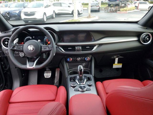 2025 Alfa Romeo Stelvio Sprint AWD