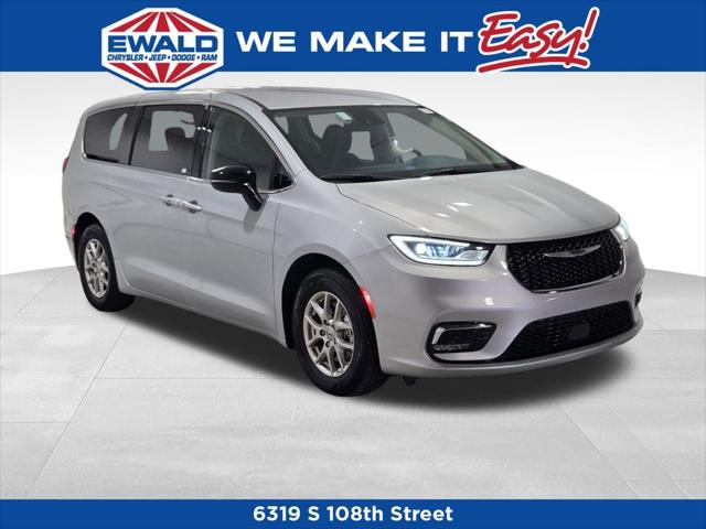 2024 Chrysler Pacifica Touring L 2024 Chrysler Pacifica Touring L