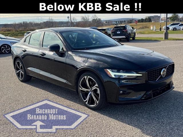 2024 Volvo S60 B5 Plus Dark Theme 2024 Volvo S60 B5 Plus Dark Theme