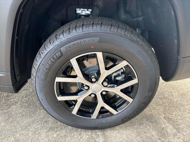 2025 Jeep Grand Cherokee GRAND CHEROKEE L LIMITED 4X2