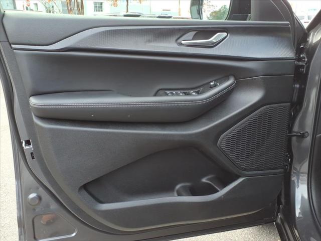 2025 Jeep Grand Cherokee GRAND CHEROKEE L ALTITUDE X 4X4 2025 Jeep Grand Cherokee GRAND CHEROKEE L ALTITUDE X 4X4