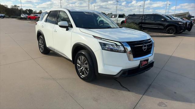 2022 Nissan Pathfinder S 2WD 2022 Nissan Pathfinder S 2WD