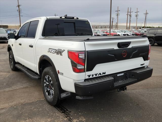 2024 Nissan TITAN Crew Cab PRO-4X 4x4 2024 Nissan TITAN Crew Cab PRO-4X 4x4