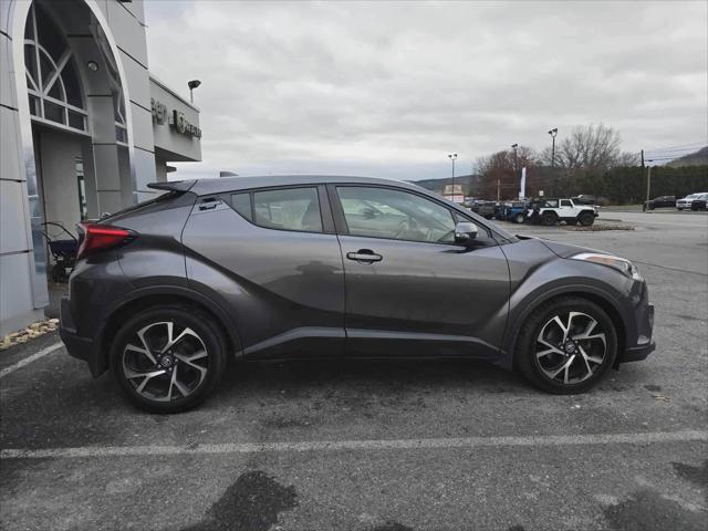 2018 Toyota C-HR XLE Premium 2018 Toyota C-HR XLE Premium