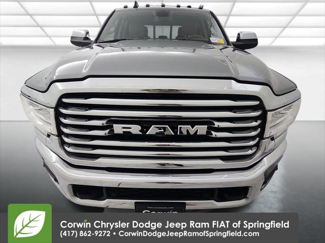 2022 RAM 3500 Limited Longhorn Crew Cab 4x4 8 Box