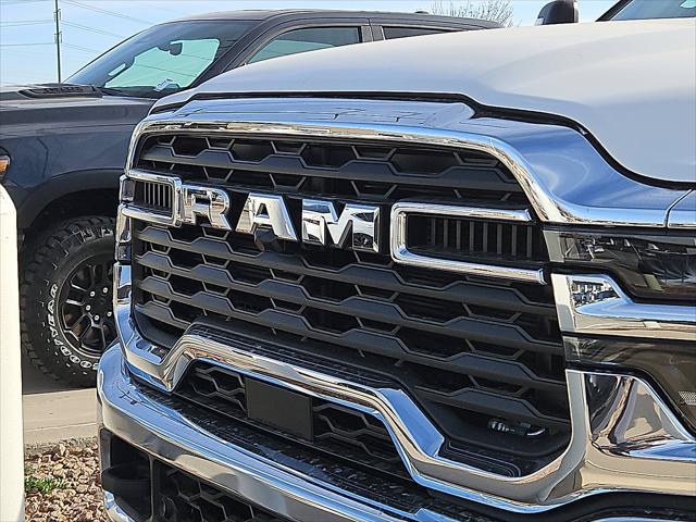 2026 RAM Ram 3500 RAM 3500 TRADESMAN CREW CAB 4X4 8 BOX