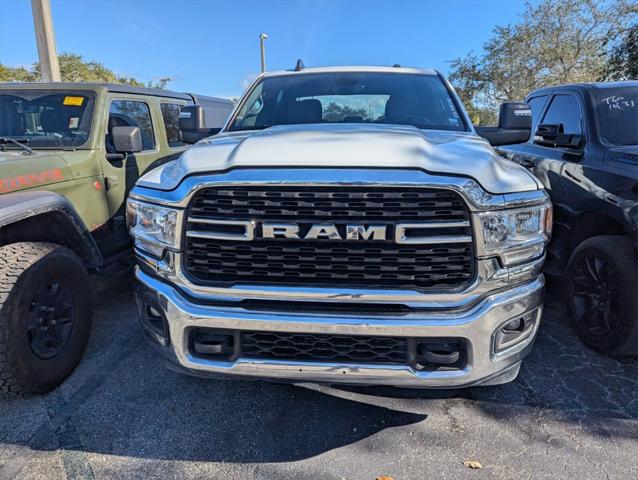 2024 RAM 2500 Big Horn Crew Cab 4x4 64 Box 2024 RAM 2500 Big Horn Crew Cab 4x4 64 Box